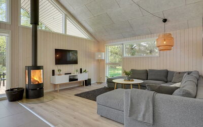 Delan - 1.3Km from the Sea