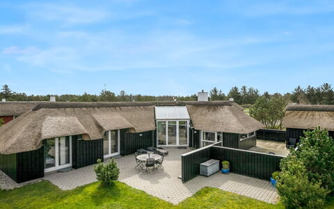 Hothbrod - 1.2Km from the Sea: Biens, Ferme