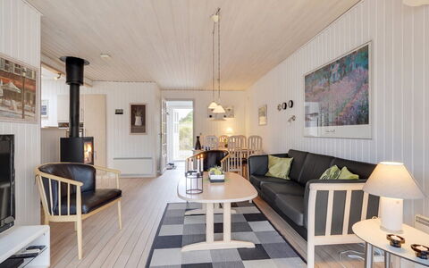Sighmar - 900M from the Sea: Bois, Sol, Sol, Domicile, Design Intérieur, Salon, Parquet, Dur, Canapé