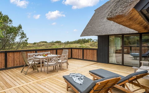 Reiko - 1.5Km from the Sea: Bois, À Déchaumer, Chalet, Dur, Planche, Parquet, Plate-Forme, Balcon, Eco Hôtel, Lumber