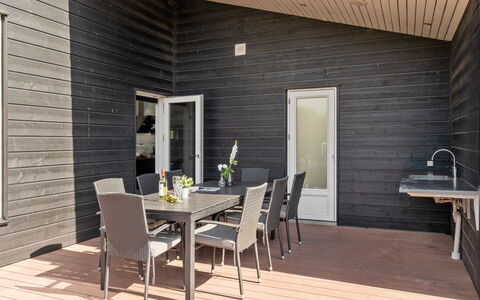 Siegfried - 500M from the Sea: Biens, Ferme
