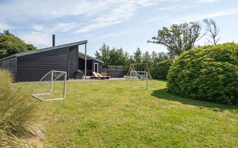 Siegfried - 500M from the Sea: Biens, Ferme