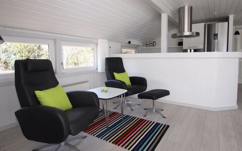 Emmarenze - 400M from the Sea: Meubles, Sol, Design Intérieur, Sol, Bois, Plafond, Salon, Parquet, Appartement, Éclairage