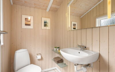 Abiorn - 2.5Km from the Sea