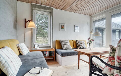 Thorgisl - 1.4Km from the Sea: Meubles, Design Intérieur, Sol, Mur, Bois, Sol, Canapé, Plafond, Salon, Domicile