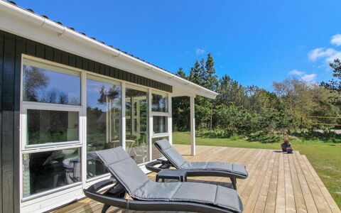 Aimo - 1.8Km from the Sea: Maison, Toit, Domicile, Chalet, Cabanon, Batiments Jardin, Siding, Cour, Cabane En Rondins, Cabane