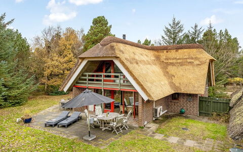 Alfons - 600M from the Sea: Toit, Chalet, À Déchaumer, Village, Cabane, Cabane En Rondins, Ferme