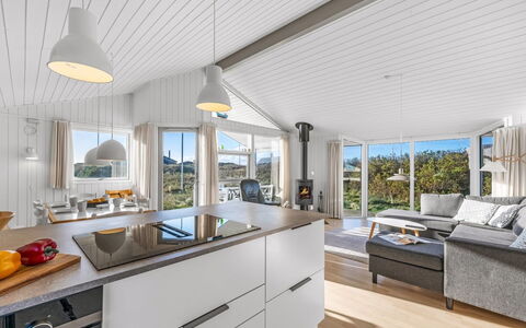 Thorgny - from the Sea: Bois, Sol, Cuisine, Design Intérieur, Meubles, Sol, Comptoir, Plafond, Domicile, Table Cuisine Et Salle A Manger