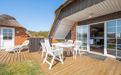 Slava - 250M from the Sea: Toit, Lot Terre, Chalet, Domicile, Zone Rurale, Cabanon, Siding, Batiments Jardin, Cabane En Rondins, Cabane