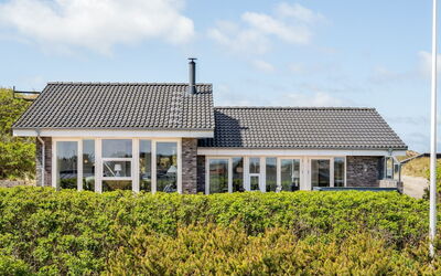 Edle - 300M from the Sea