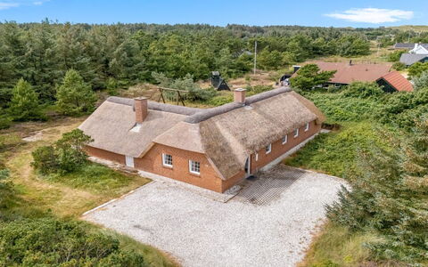 Seppo - 900M from the Sea: Toit, Lot Terre, Chalet, Domicile, Zone Rurale, Cabanon, Siding, Batiments Jardin, Cabane En Rondins, Cabane