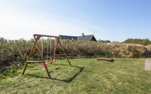 Didrika - 800M from the Sea: Herbe, Maison, Toit, Domicile, Chalet, Arbuste, Lot Terre, Zone Rurale, Ferme, Couverture De Sol