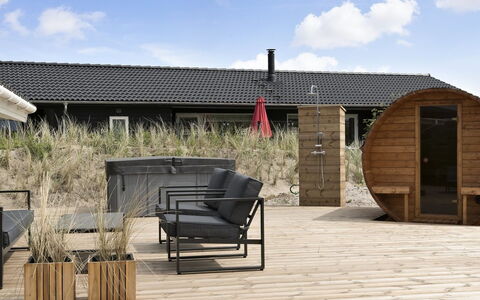Rolfkarl - 500M from the Sea: Chalet, Cabanon, Cabane, Ferme, Prairie, Cabane, Grange, Cabane En Rondins, Batiments Jardin
