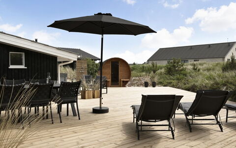 Rolfkarl - 500M from the Sea: Chalet, Cabanon, Cabane, Ferme, Prairie, Cabane, Grange, Cabane En Rondins, Batiments Jardin
