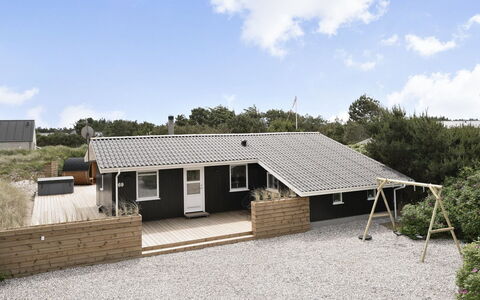 Rolfkarl - 500M from the Sea: Chalet, Cabanon, Cabane, Ferme, Prairie, Cabane, Grange, Cabane En Rondins, Batiments Jardin