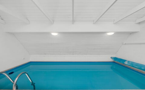 Laetitita - from the Sea: Sol, Sol, Piscine, Plafond, Composite, Tuile, Conception, Daylighting, Grenier