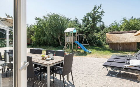 Laetitita - from the Sea: Meubles, Mobilier De Jardin, Chaise, Domicile, Lot Terre, Ombre, Chalet, Tableau De Plein Air, Porche, Patio