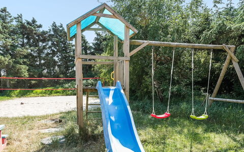 Laetitita - from the Sea: Toboggan, Équipement Extérieur Play, Chute, Terrain De Jeux, Jardin, Parc, Aménagement Paysager, Balançoire, Arrière-Cour