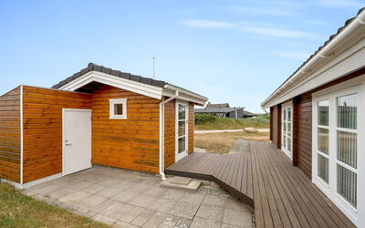 Herfrid - 600M from the Sea