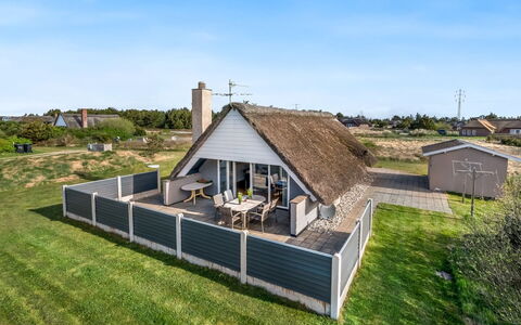 Hemfrith - 800M to the Fjord: Bois, Maison, Chalet, Domicile, Toit, Zone Rurale, Siding, Cabane En Rondins, Batiments Jardin, Dur