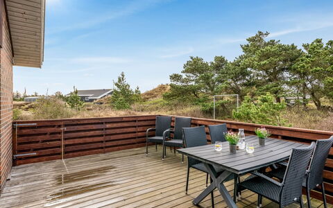 Hawarth - 300M to the Fjord: Arbuste, Design Urbain, Couverture De Sol, Brique, Appartement, Biens, Brickwork, Balcon, Aménagement Paysager