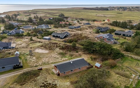 Hawarth - 300M to the Fjord: Arbuste, Design Urbain, Couverture De Sol, Brique, Appartement, Biens, Brickwork, Balcon, Aménagement Paysager