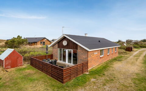 Hawarth - 300M to the Fjord: Arbuste, Design Urbain, Couverture De Sol, Brique, Appartement, Biens, Brickwork, Balcon, Aménagement Paysager
