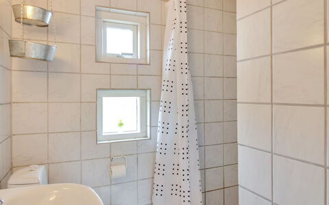 Elmeri - from the Sea: Mur, Sol, Design Intérieur, Sol, Luminaire Plomberie, Salle De Bains, Plafond, Éclairage, Pièce, Plomberie