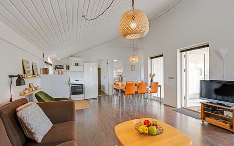 Jænis - from the Sea: Design Intérieur, Sol, Meubles, Bois, Sol, Plafond, Canapé, Salon, Parquet, Pièce