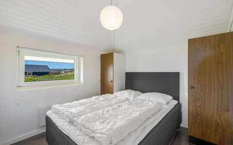 Jænis - from the Sea: Bois, Plafond, Chambre, Sol, Design Intérieur, Sol, Lit, Literie, Drap De Lit, Cadre De Lit