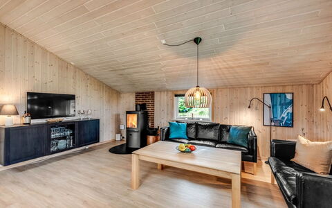 Everd - 500M to the Fjord: Toit, Maison, Domicile, Chalet, Siding, Biens, Allée, Batiments Jardin, Cour, Cabanon