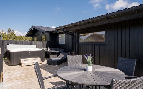 Brunkil - 500M from the Sea: Maison, Toit, Domicile, Chalet, Cabanon, Batiments Jardin, Siding, Cour, Cabane En Rondins, Cabane