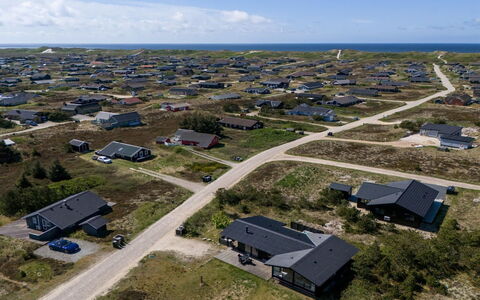 Brunkil - 500M from the Sea: Maison, Toit, Domicile, Chalet, Cabanon, Batiments Jardin, Siding, Cour, Cabane En Rondins, Cabane