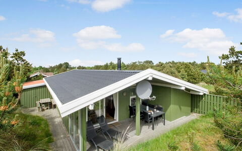 Tjordis - 600M to the Fjord: Herbe, Maison, Toit, Domicile, Chalet, Arbuste, Lot Terre, Zone Rurale, Ferme, Couverture De Sol