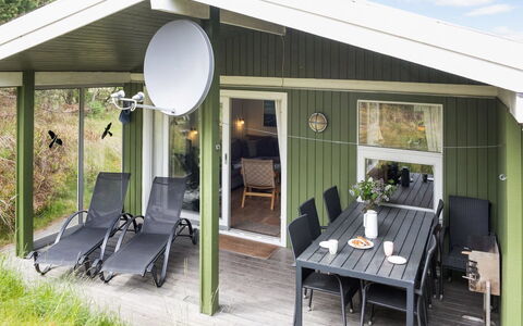 Tjordis - 600M to the Fjord: Herbe, Maison, Toit, Domicile, Chalet, Arbuste, Lot Terre, Zone Rurale, Ferme, Couverture De Sol