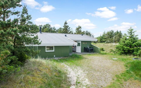 Tjordis - 600M to the Fjord: Herbe, Maison, Toit, Domicile, Chalet, Arbuste, Lot Terre, Zone Rurale, Ferme, Couverture De Sol