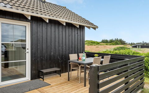 Arvo - from the Sea: Arbuste, Design Urbain, Couverture De Sol, Brique, Appartement, Biens, Brickwork, Balcon, Aménagement Paysager