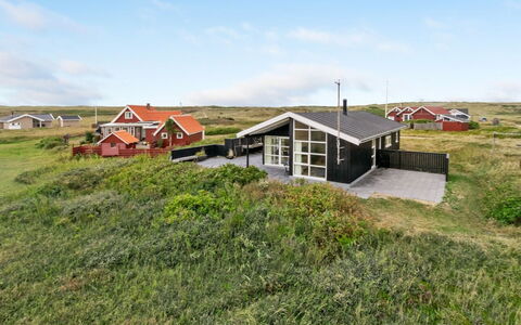 Arni - 150M from the Sea: Maison, Toit, Domicile, Chalet, Cabanon, Batiments Jardin, Siding, Cour, Cabane En Rondins, Cabane