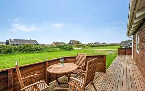 Erland - 500M from the Sea: Meubles, Design Intérieur, Chaise, Sol, Table, Recours, Sol, Plafond, Pièce, Eco Hôtel