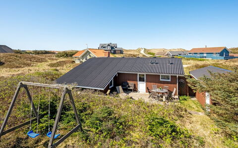 Brigit - 200M from the Sea: Bois, Maison, Chalet, Domicile, Toit, Zone Rurale, Siding, Cabane En Rondins, Batiments Jardin, Dur