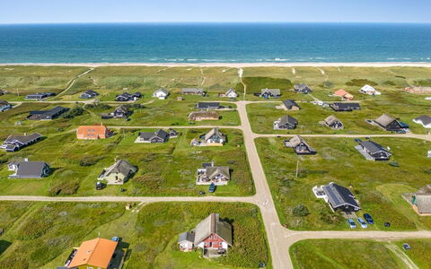 Iines - 200M from the Sea: Toit, Plaine, Lot Terre, Zone Rurale, Domicile, Biens, Champ, Chalet, Pelouse, Banlieue