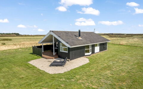 Eemil - 700M from the Sea: Toit, Lot Terre, Chalet, Domicile, Zone Rurale, Cabanon, Siding, Batiments Jardin, Cabane En Rondins, Cabane
