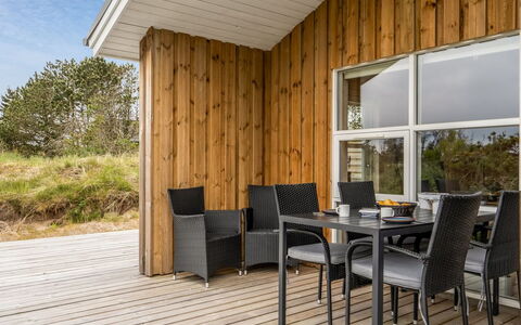 Gyrial - 950M from the Sea: Maison, Toit, Domicile, Chalet, Cabanon, Batiments Jardin, Siding, Cour, Cabane En Rondins, Cabane