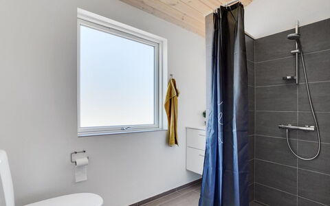 Gyrial - 950M from the Sea: Maison, Toit, Domicile, Chalet, Cabanon, Batiments Jardin, Siding, Cour, Cabane En Rondins, Cabane
