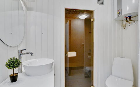 Styrmer - 1.2Km from the Sea: Maison, Domicile, Porte, Toit, Chalet, Biens, Jardin, Ombre, Siding, Cour