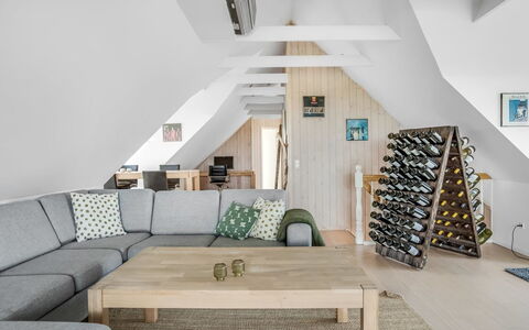 Skamhals - 700M from the Sea: Arbuste, Design Urbain, Couverture De Sol, Brique, Appartement, Biens, Brickwork, Balcon, Aménagement Paysager