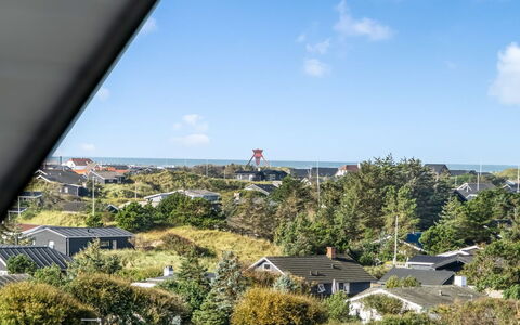 Skamhals - 700M from the Sea: Arbuste, Design Urbain, Couverture De Sol, Brique, Appartement, Biens, Brickwork, Balcon, Aménagement Paysager