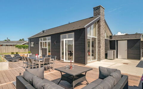 Erk - 700M from the Sea: 