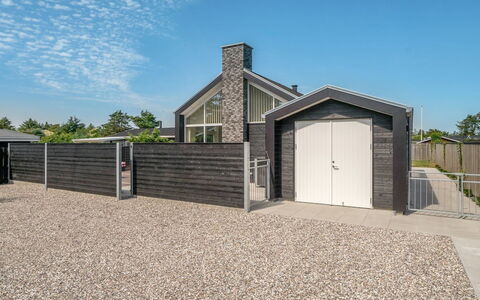 Erk - 700M from the Sea: 