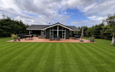 Hildburg - 1.5Km from the Sea: Herbe, Toit, Domicile, Maison, Chalet, Lot Terre, Pelouse, Jardin, Biens, Ferme